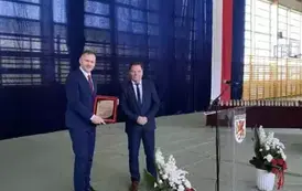 Dziś w Szkole Podstawowej nr 4 odbyły się obchody 35-lecia Samorządu Terytorialnego! 8