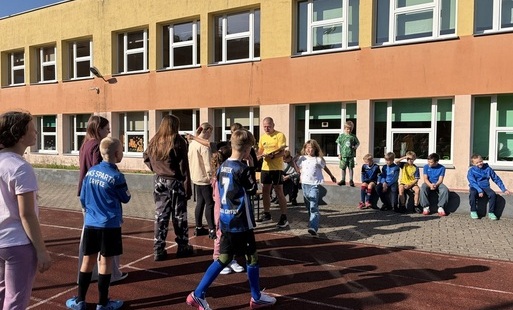 Zdjęcie do Sportowy Poranek na Orliku &ndash; ostatnie spotkanie projektu