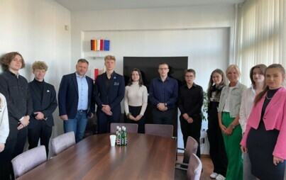 Zdjęcie do Spotkanie Burmistrza Gryfic z uczniami Zespołu Szk&oacute;ł im. Czesława Miłosza w Gryficach